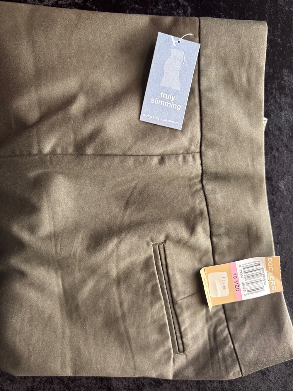 NWT Dockers Olive Green Truly Slimming pants
